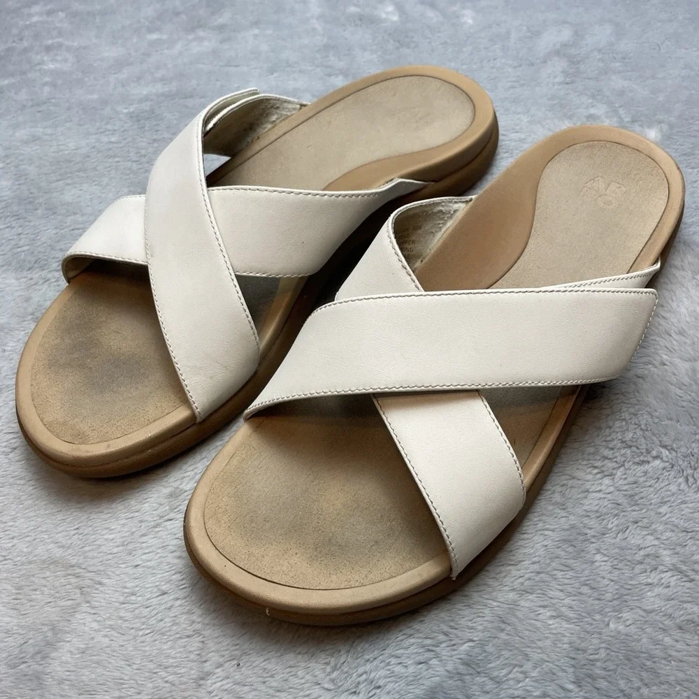 Abeo Womens Laguna‎ Leather Sandals Size 9.5 Cream Easy On Off Criss Cross Flats